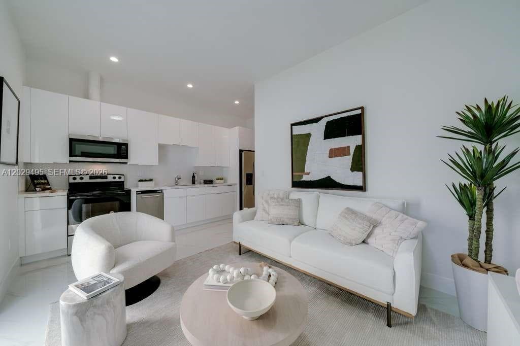 2936 NW 27th St # 2936, Miami FL 33142 — 2
