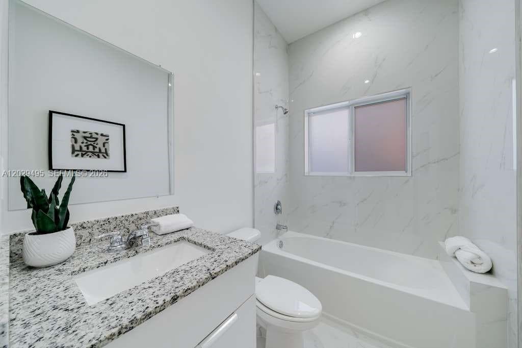 2936 NW 27th St # 2936, Miami FL 33142 — 6