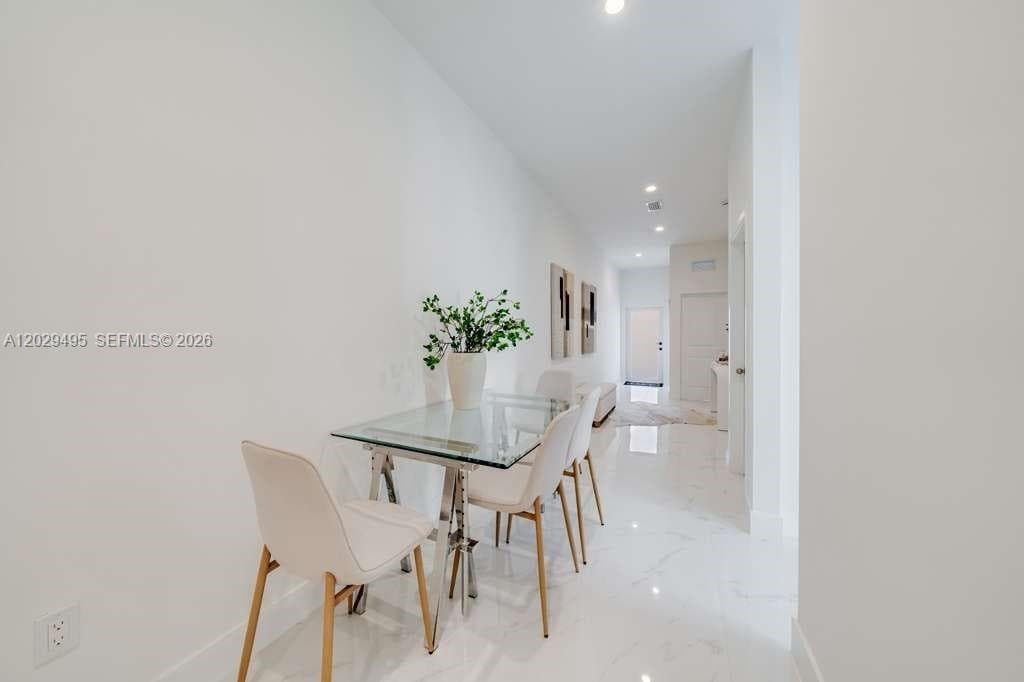 2936 NW 27th St # 2936, Miami FL 33142 — 11