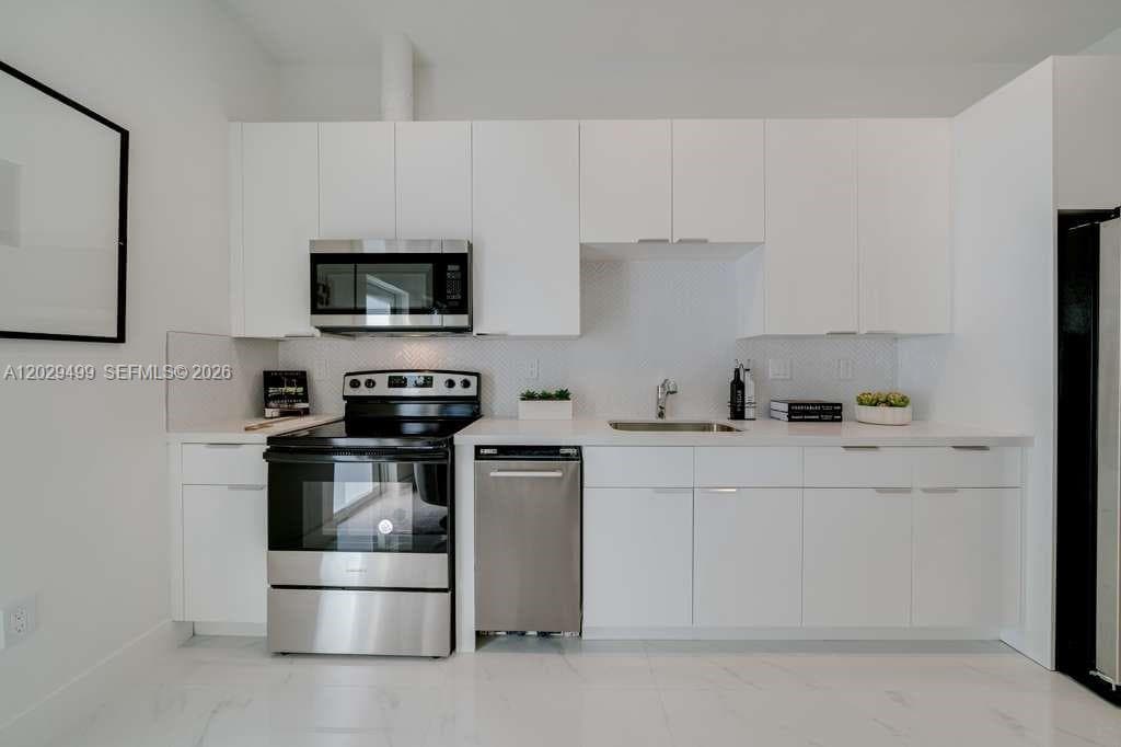 2938 NW 27th St # 2938, Miami FL 33142 — 2