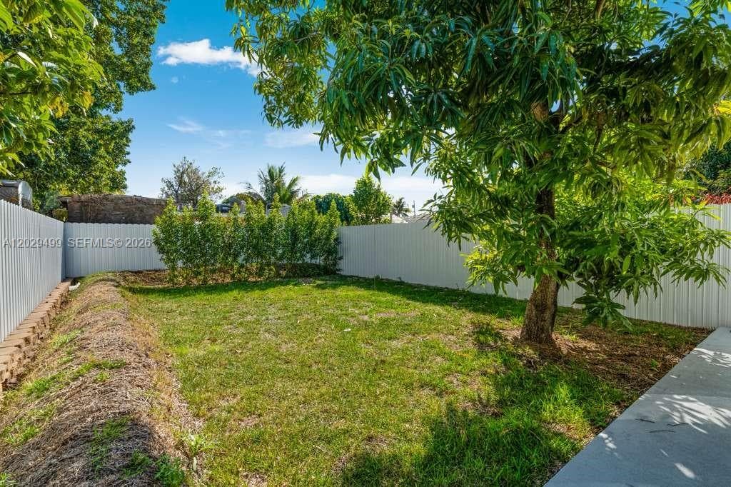 2938 NW 27th St # 2938, Miami FL 33142 — 14