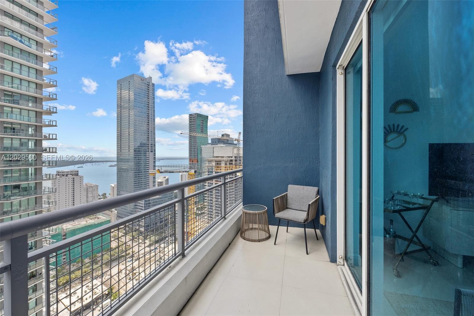 60 SW 13th St # 3414, Miami FL 33130 — 18