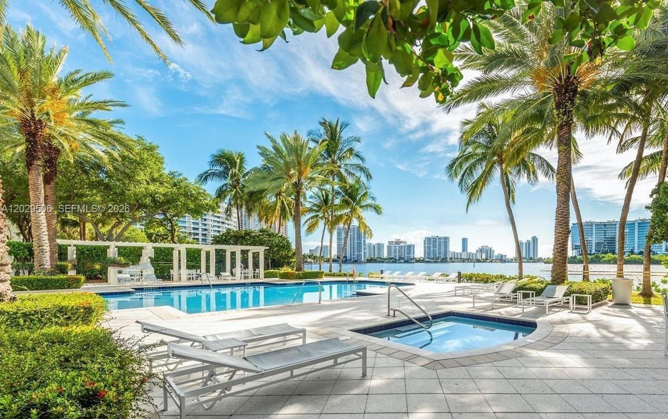 3255 NE 184th St # 12215, Aventura FL 33160 — 1