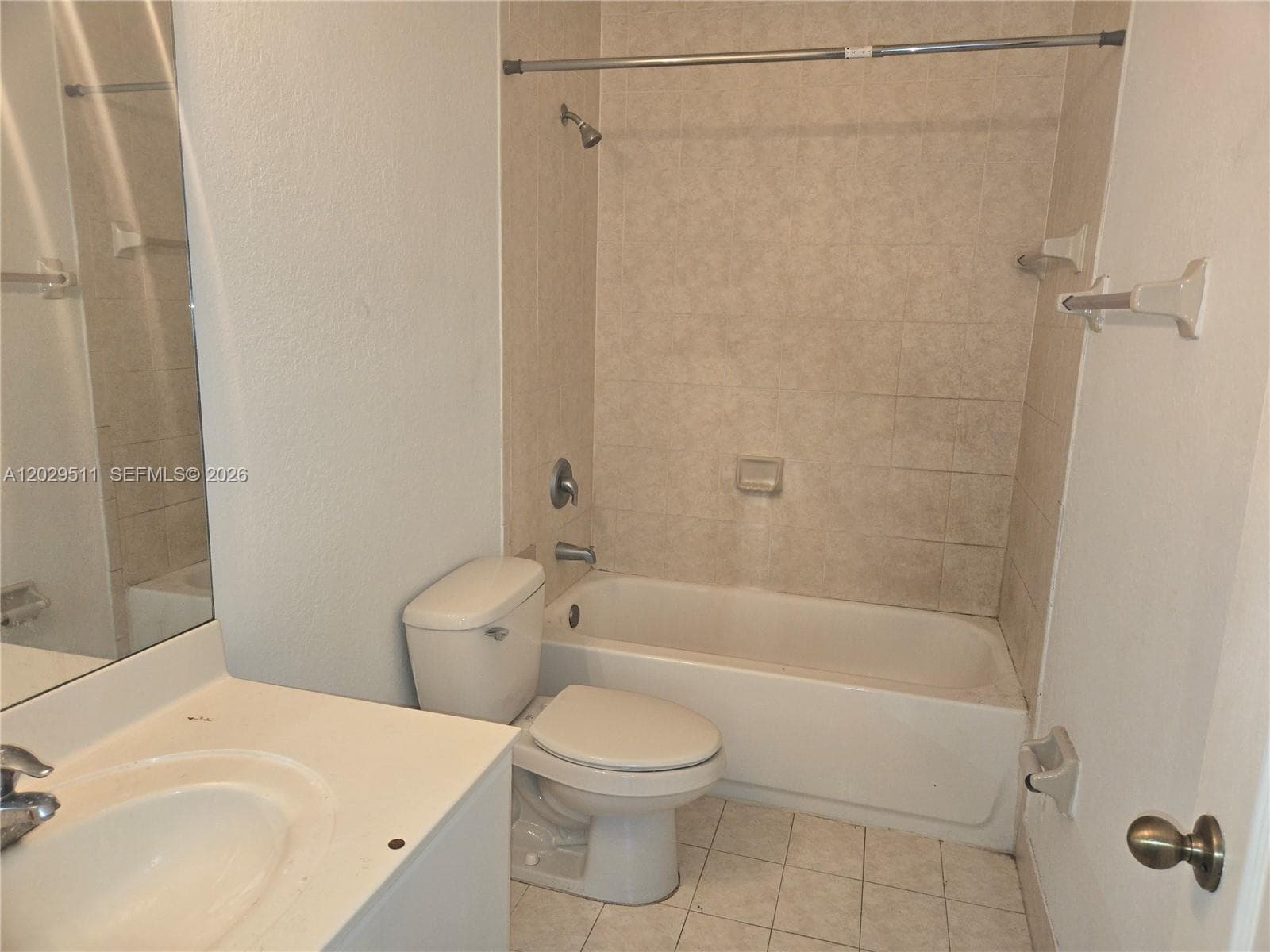 1658 SE 28th Ct # 202, Homestead FL 33035 — 5