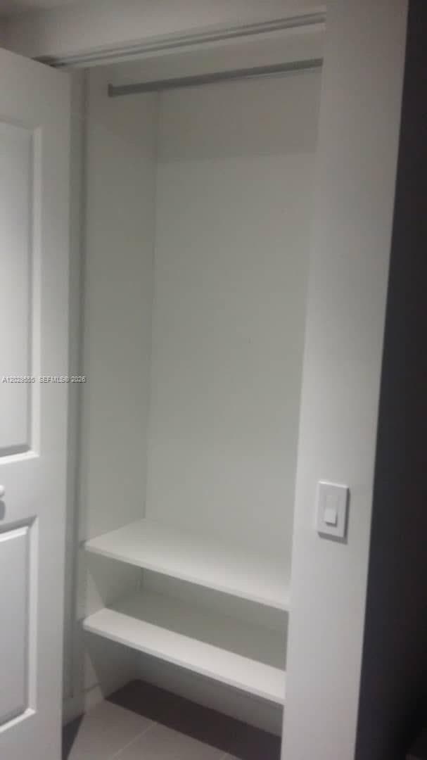 1600 NE 1st Ave # 1117, Miami FL 33132 — 16