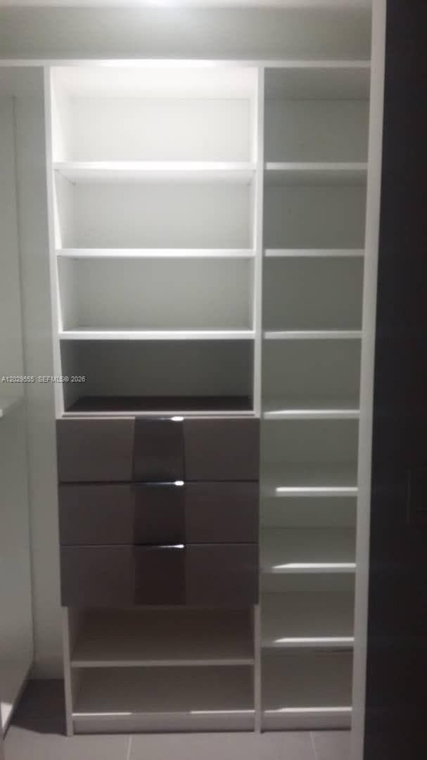 1600 NE 1st Ave # 1117, Miami FL 33132 — 14