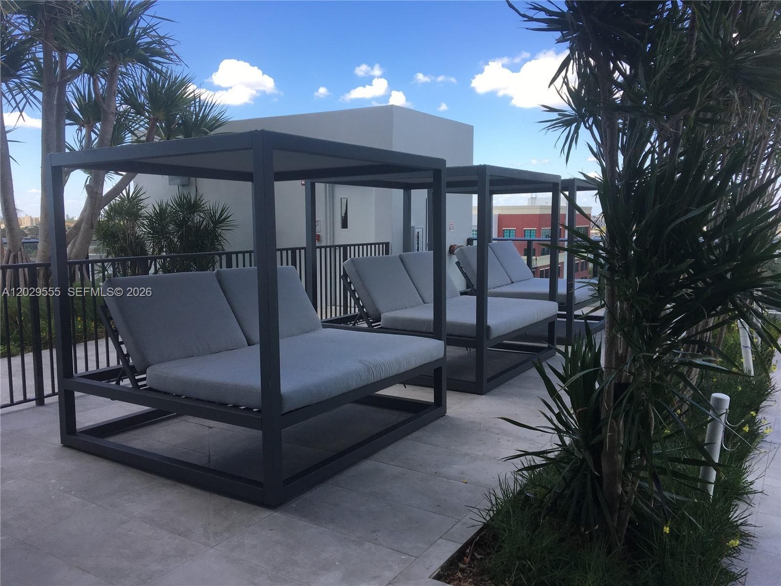 1600 NE 1st Ave # 1117, Miami FL 33132 — 40