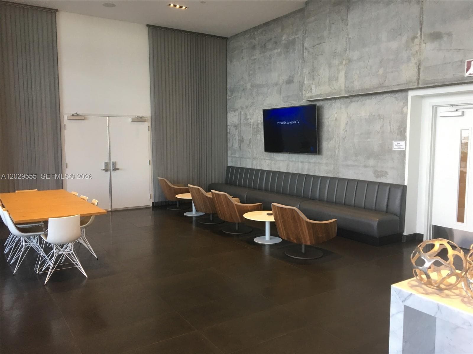 1600 NE 1st Ave # 1117, Miami FL 33132 — 39