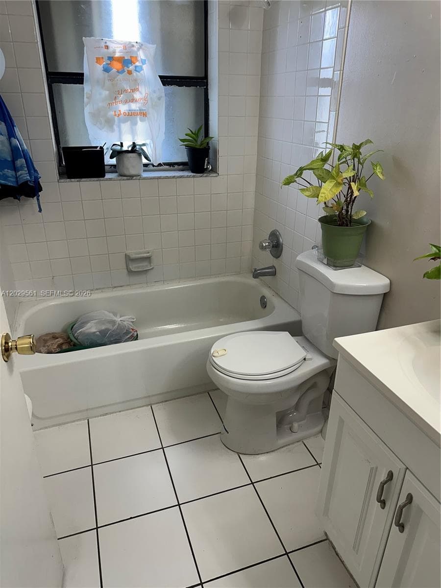 15360 SW 72 ST # 21, Miami FL 33193 — 5