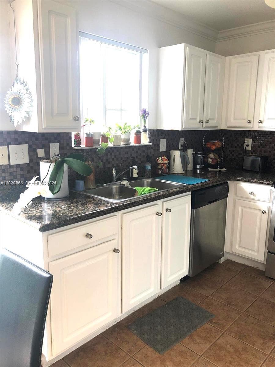 2036 NE 167th St # 131, North Miami Beach FL 33162 — 4