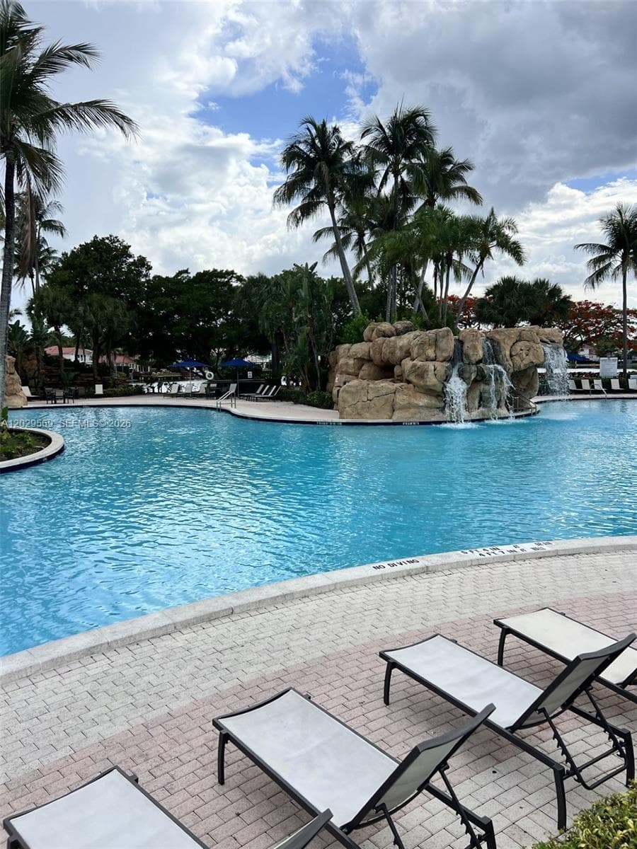 10750 NW 66th St # 401, Doral FL 33178 — 23