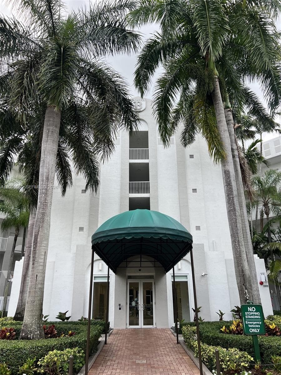 10750 NW 66th St # 401, Doral FL 33178 — 16