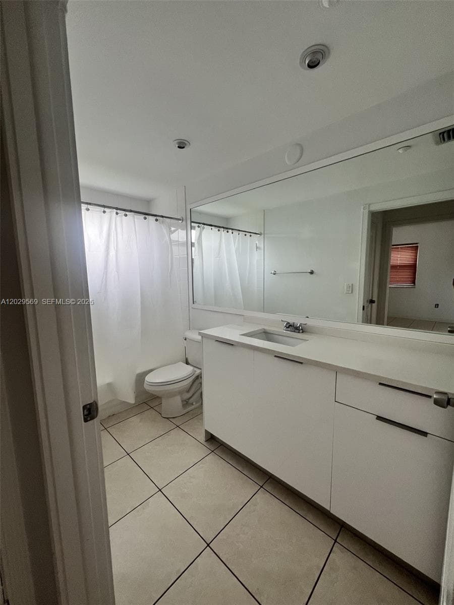10750 NW 66th St # 401, Doral FL 33178 — 12
