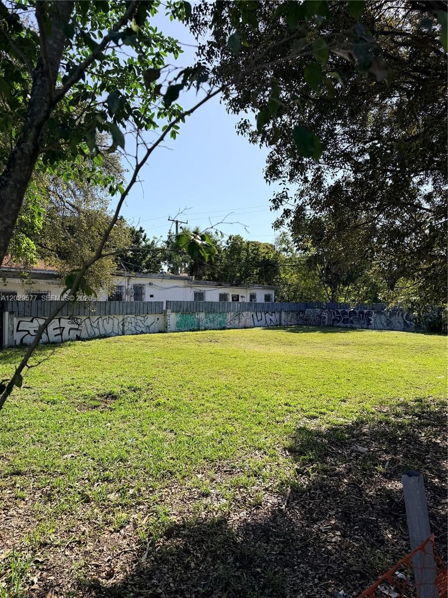 5455 NE 3rd Ave, Miami FL 33137 — 1