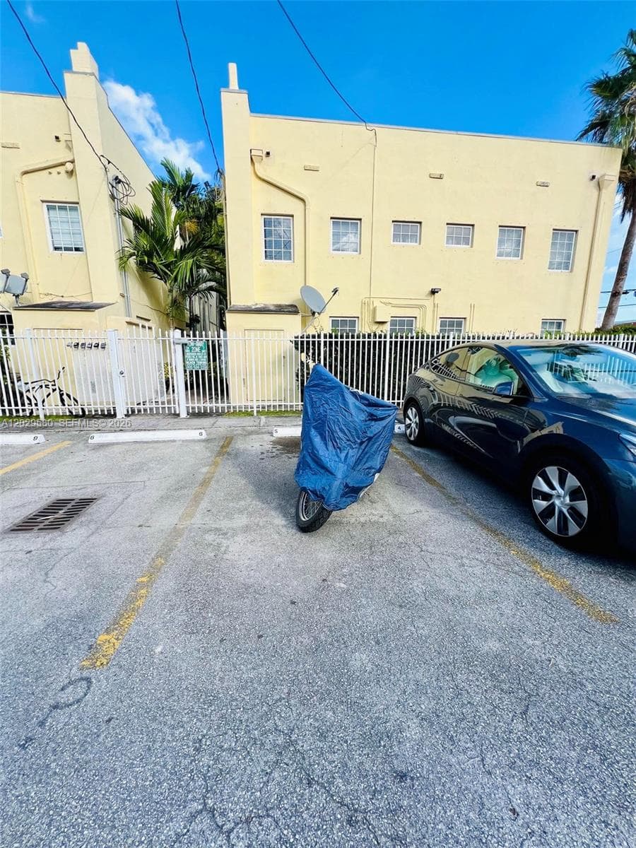 600 Euclid Ave # 5A, Miami Beach FL 33139 — 4