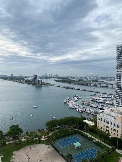 488 NE 18th St # 2110, Miami FL 33132 — 1