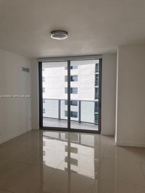 488 NE 18th St # 2110, Miami FL 33132 — 9