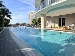 488 NE 18th St # 2110, Miami FL 33132 — 24