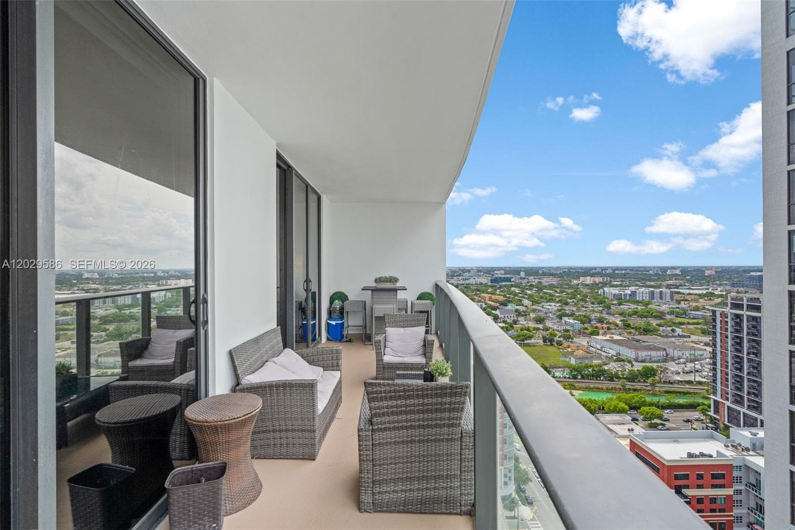 1600 NE 1st Ave # 2617, Miami FL 33132 — 26