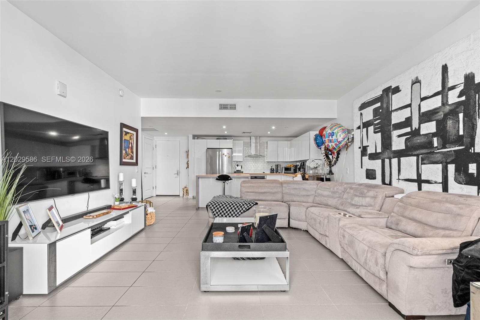 1600 NE 1st Ave # 2617, Miami FL 33132 — 8