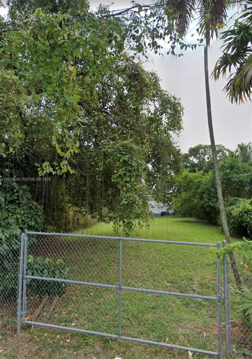 276 NE 58th St, Miami FL 33137 — 2