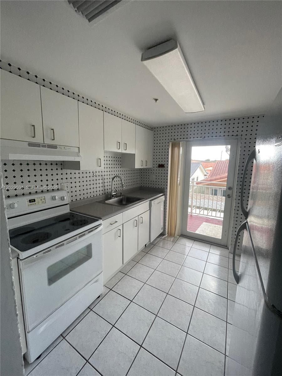 Toledo Villas Condo, Hialeah, FL — 6