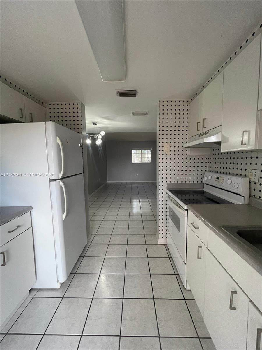 Toledo Villas Condo, Hialeah, FL — 7