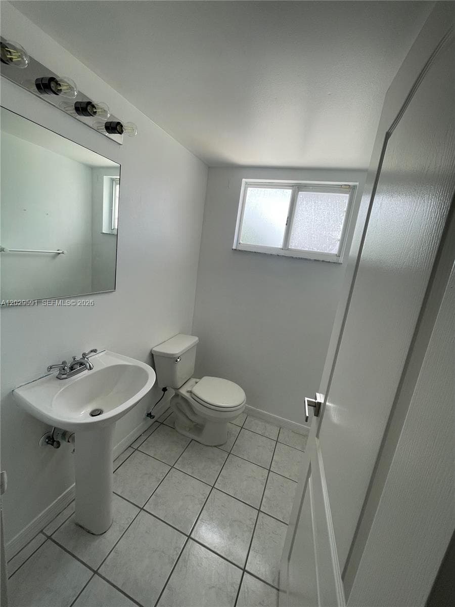 Toledo Villas Condo, Hialeah, FL — 11