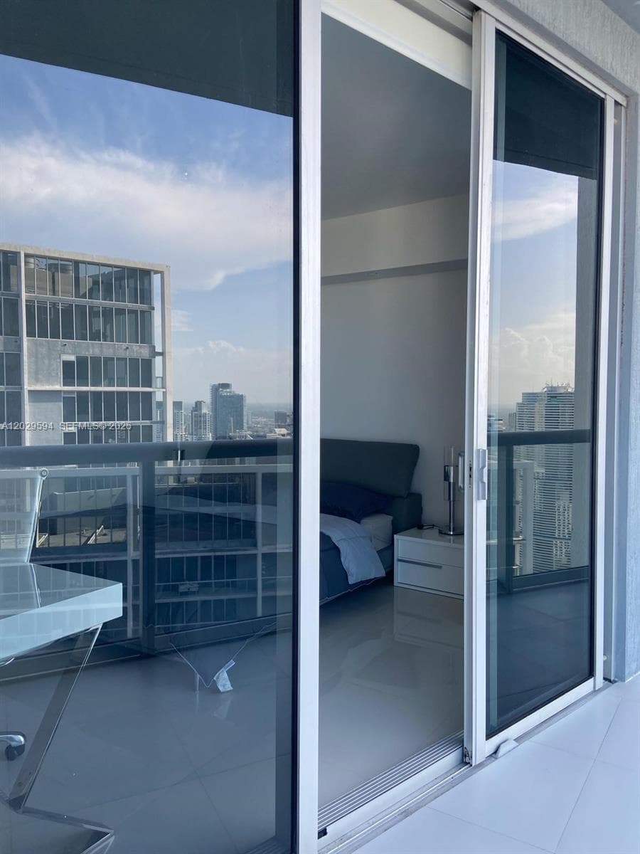 495 Brickell Ave # 5706, Miami FL 33131 — 17