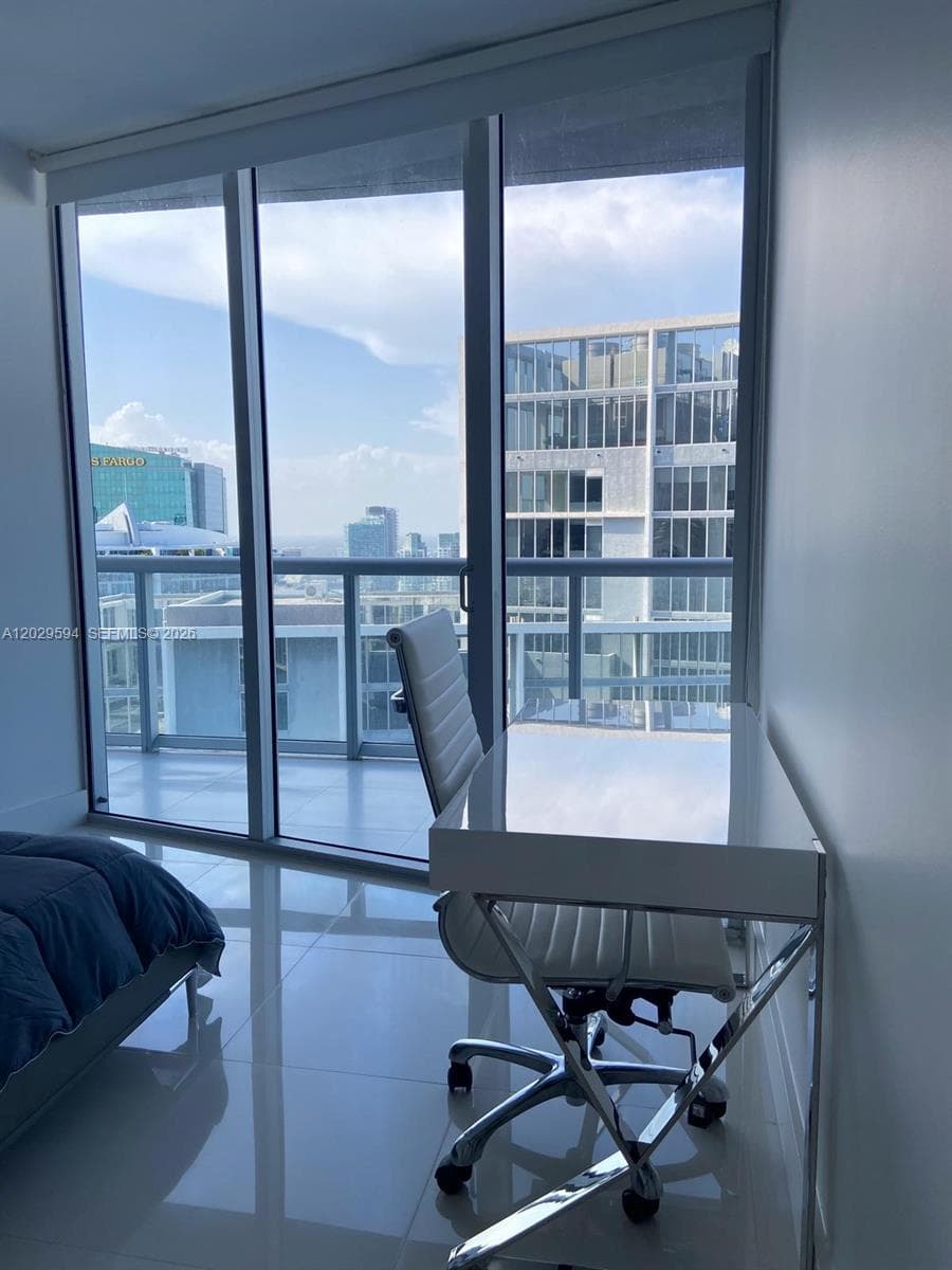 495 Brickell Ave # 5706, Miami FL 33131 — 15