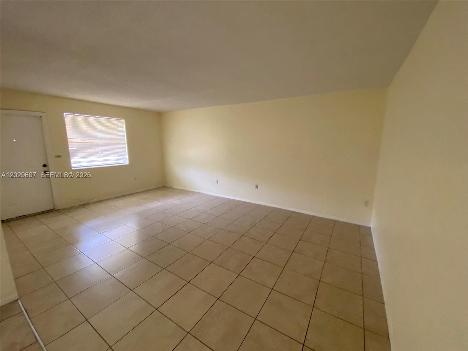 2400 NE 188th St # 2404, Miami FL 33180 — 2