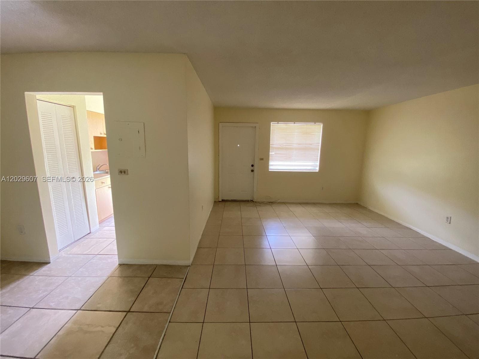 2400 NE 188th St # 2404, Miami FL 33180 — 3