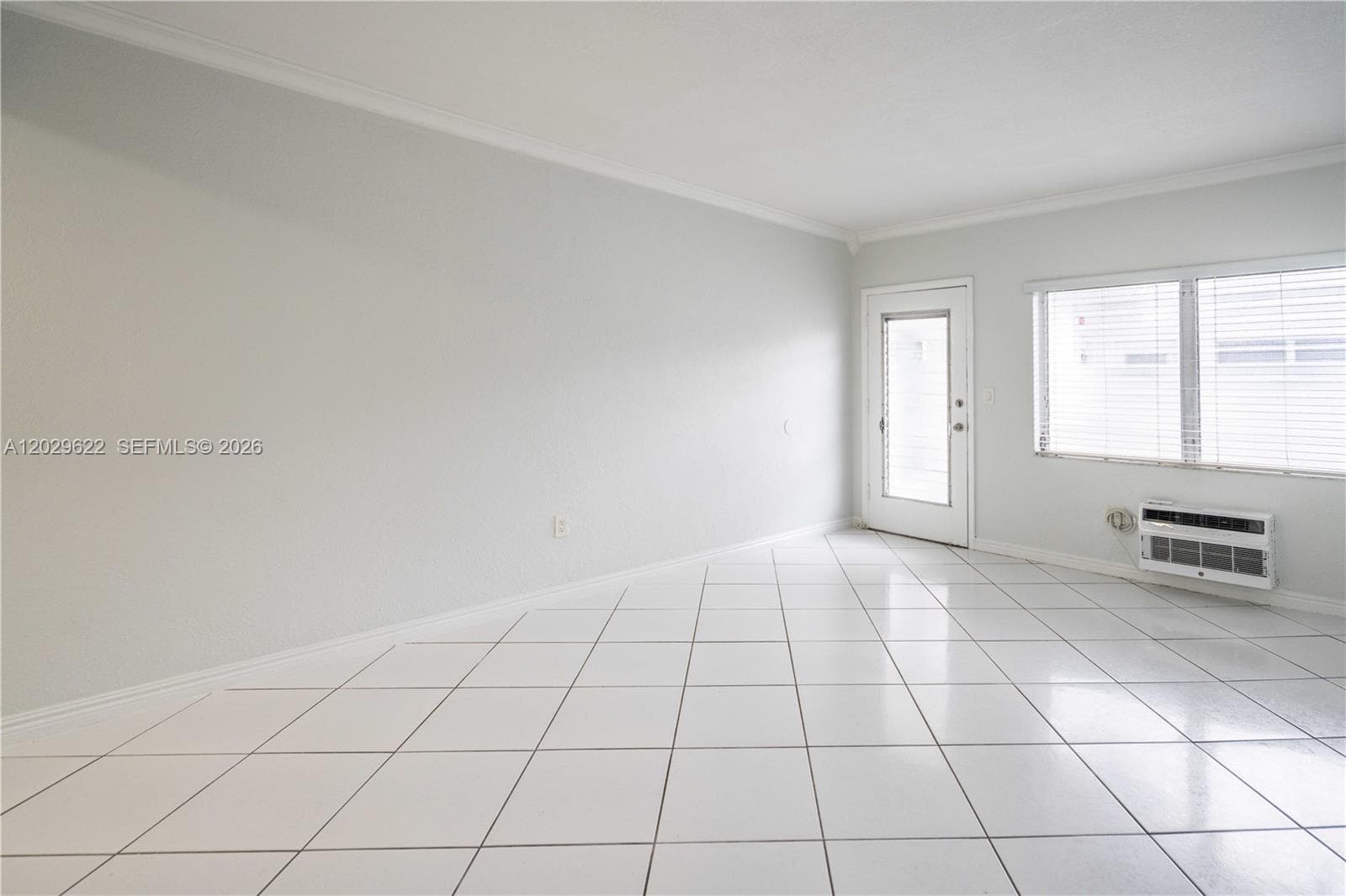 7640 Carlyle Ave # 9B, Miami Beach FL 33141 — 5