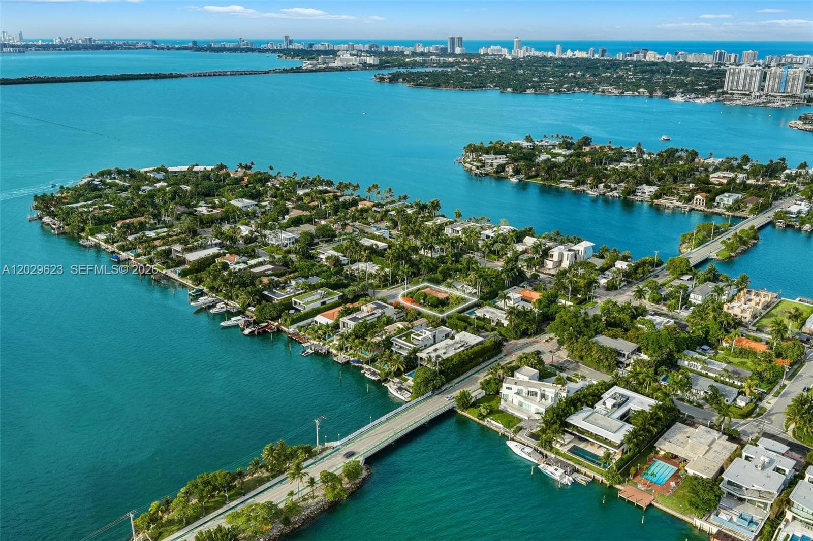 455 W Dilido Dr, Miami Beach FL 33139 — 18