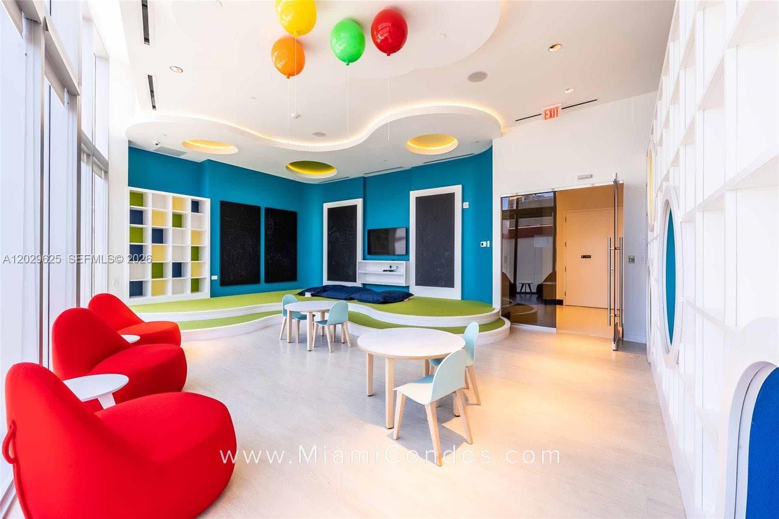 851 NE 1st Ave # 1705, Miami FL 33132 — 42