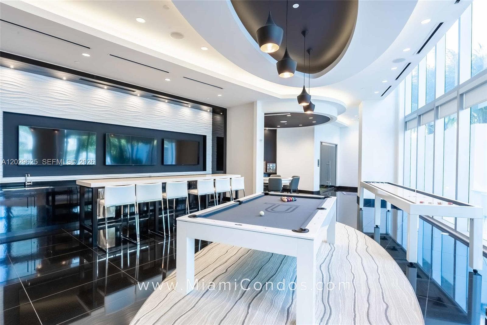 851 NE 1st Ave # 1705, Miami FL 33132 — 46