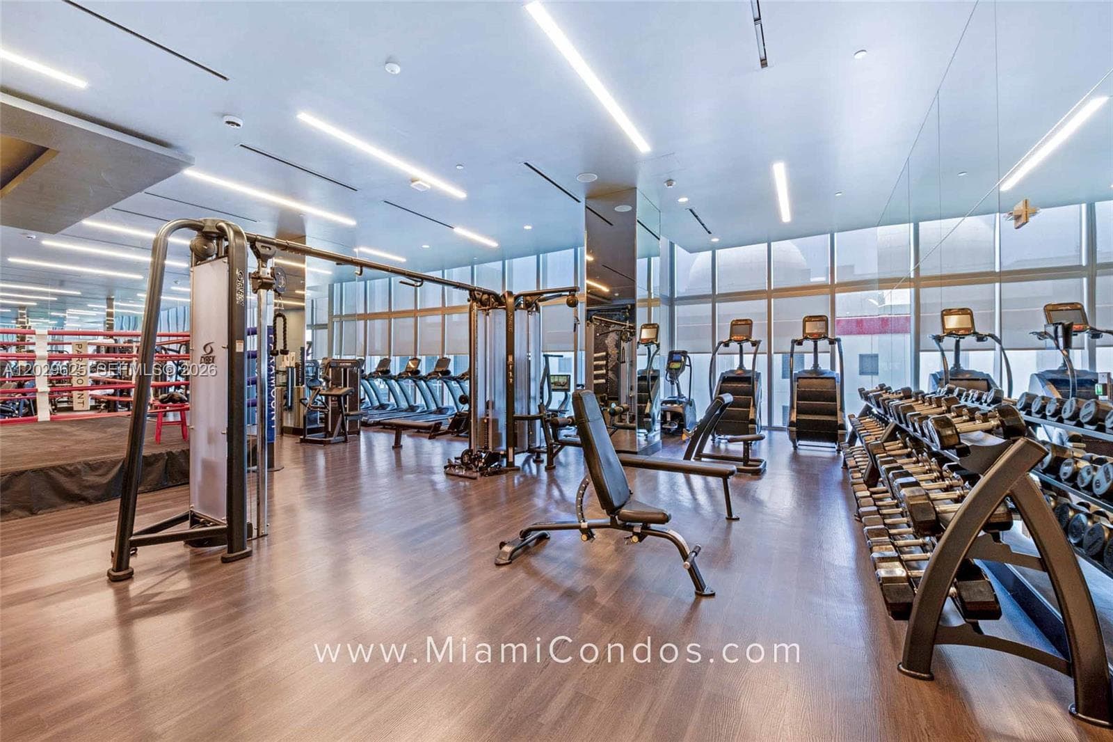 851 NE 1st Ave # 1705, Miami FL 33132 — 32