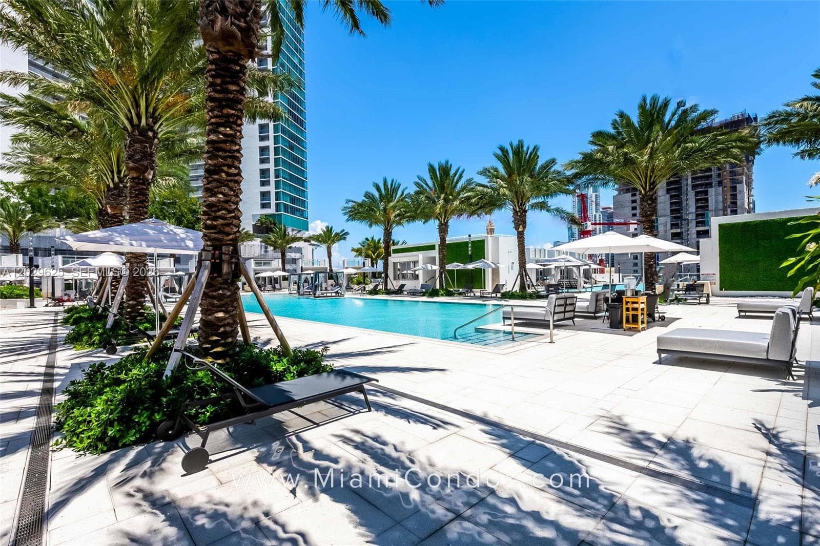 851 NE 1st Ave # 1705, Miami FL 33132 — 20