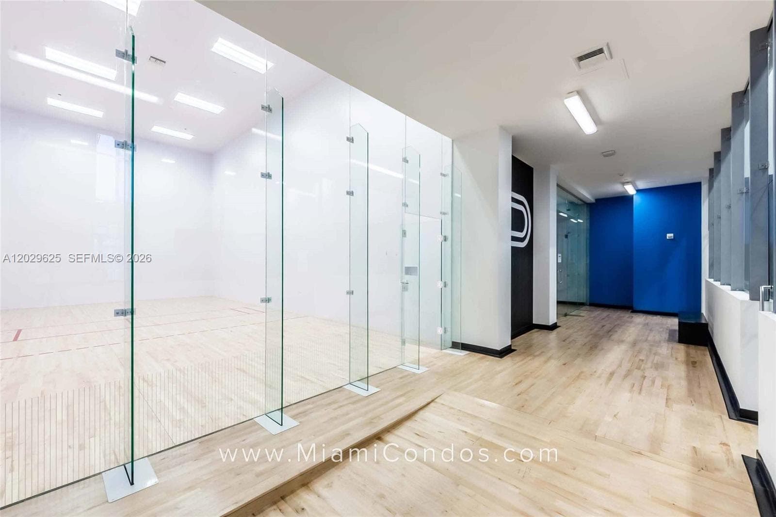 851 NE 1st Ave # 1705, Miami FL 33132 — 39