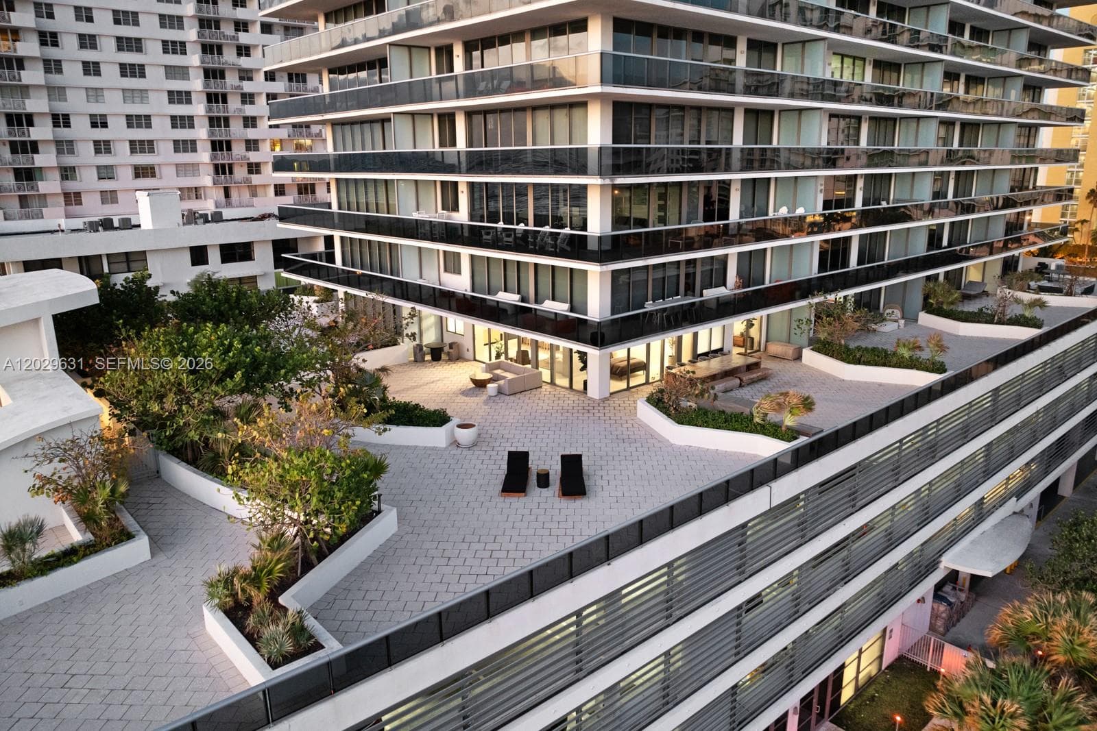 5875 Collins Ave # 501, Miami Beach FL 33140 — 2