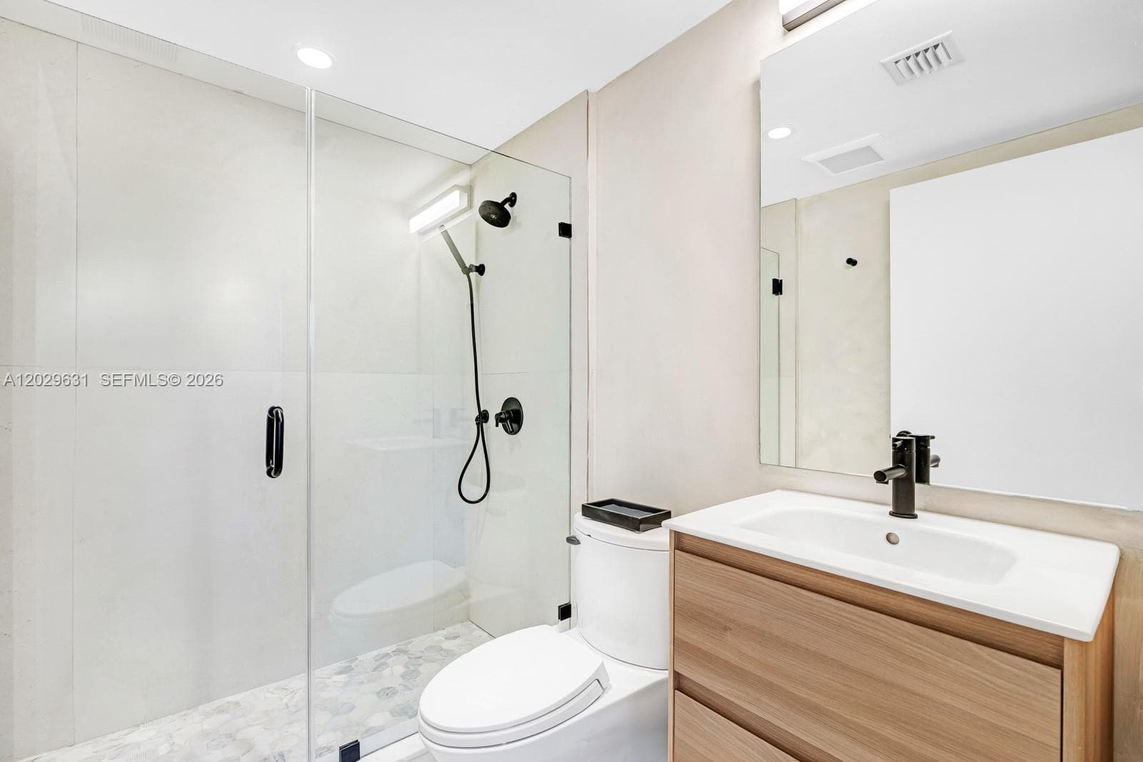 5875 Collins Ave # 501, Miami Beach FL 33140 — 16