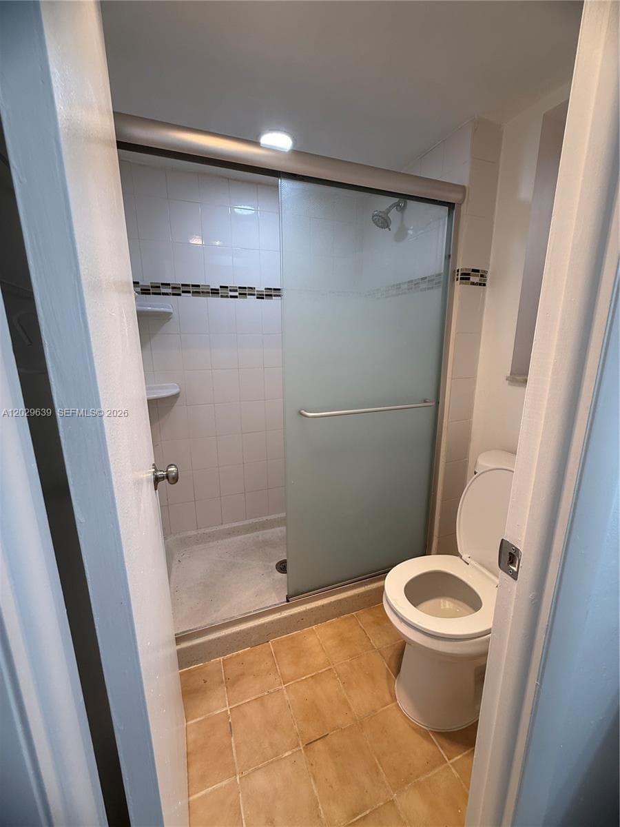 20441 NE 30th Ave # 9, Aventura FL 33180 — 2