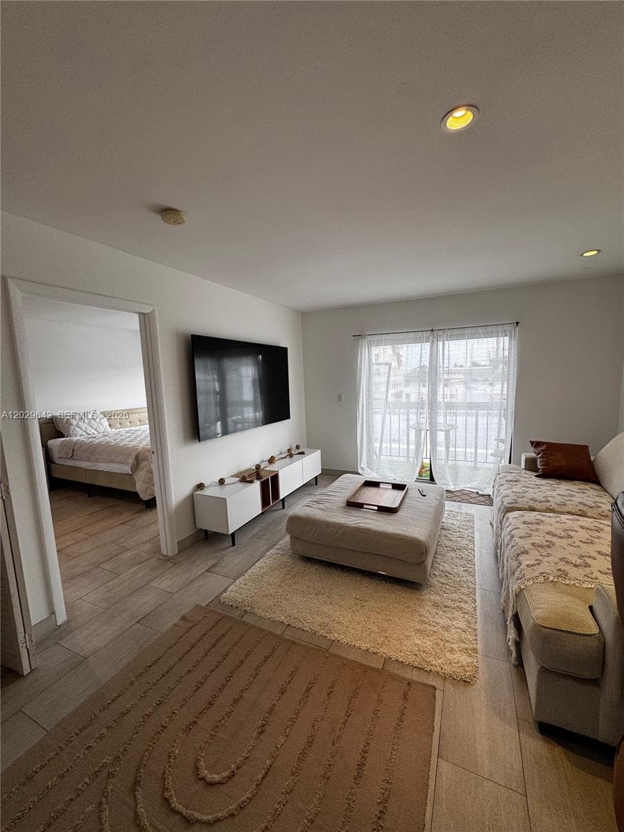 1617 Jefferson Ave, Miami Beach FL 33139 — 1