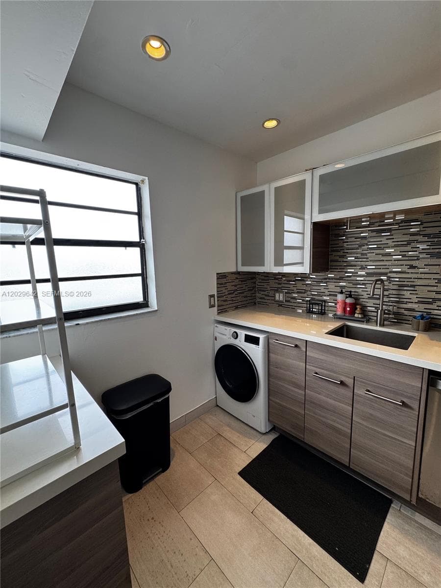 1617 Jefferson Ave, Miami Beach FL 33139 — 5