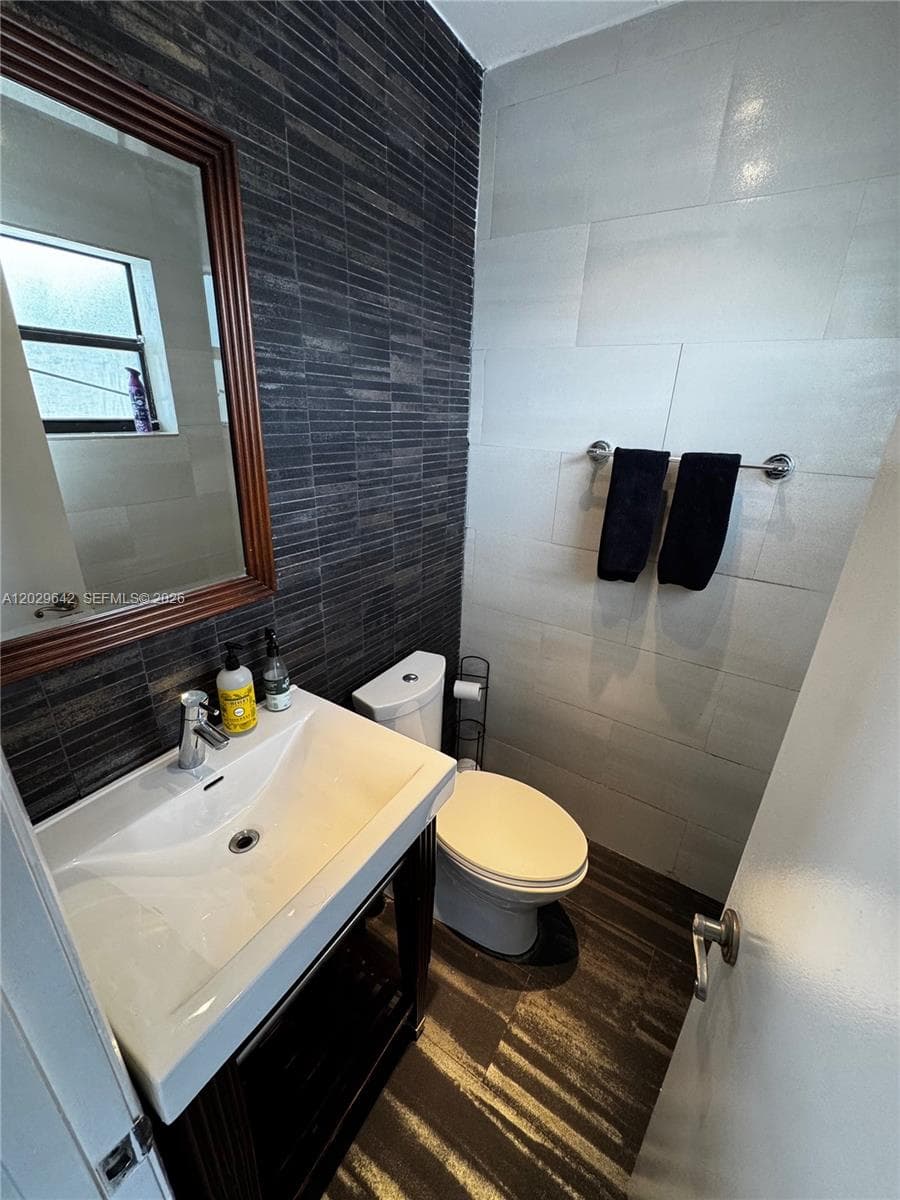 1617 Jefferson Ave, Miami Beach FL 33139 — 4
