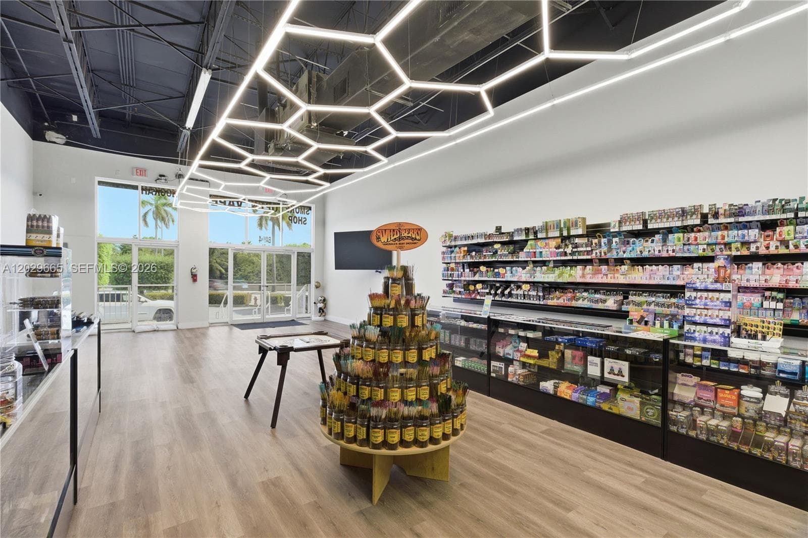 1815 W okeechobee rd, Hialeah FL 33010 — 7