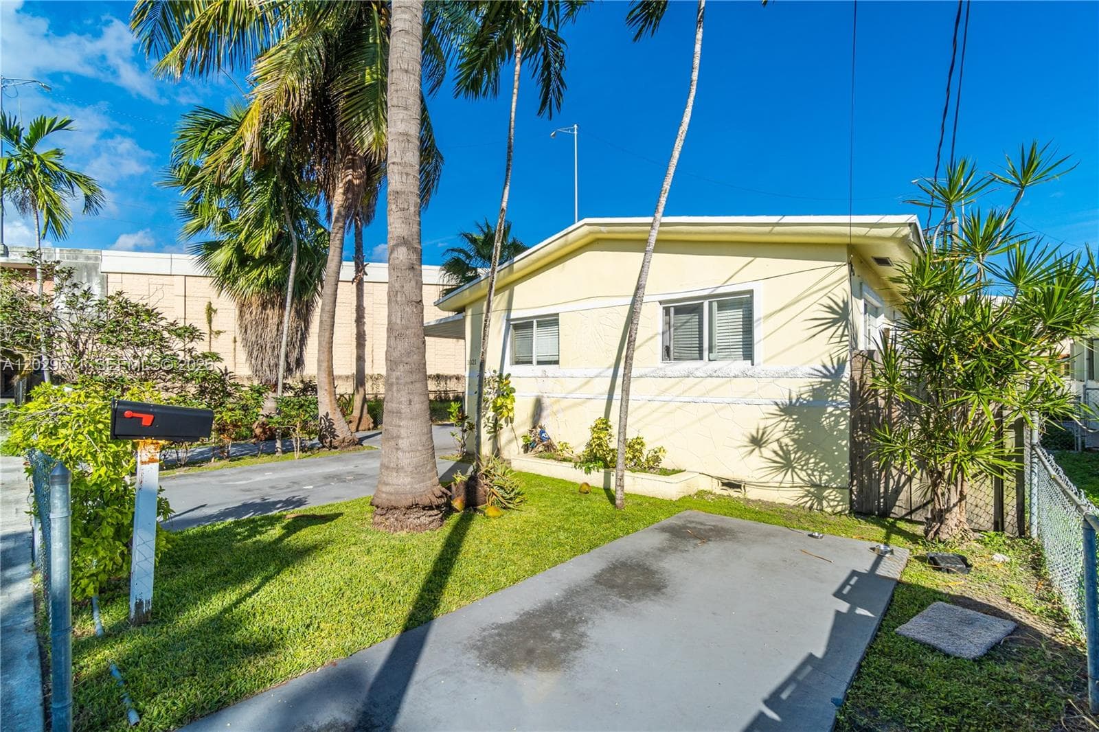 1021 NW 23rd Ave # 1023, Miami FL 33125 — 3