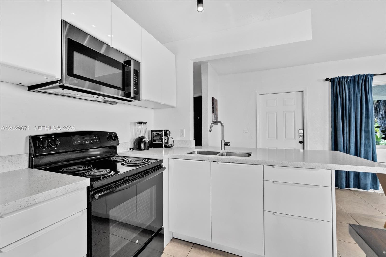 1021 NW 23rd Ave # 1023, Miami FL 33125 — 8