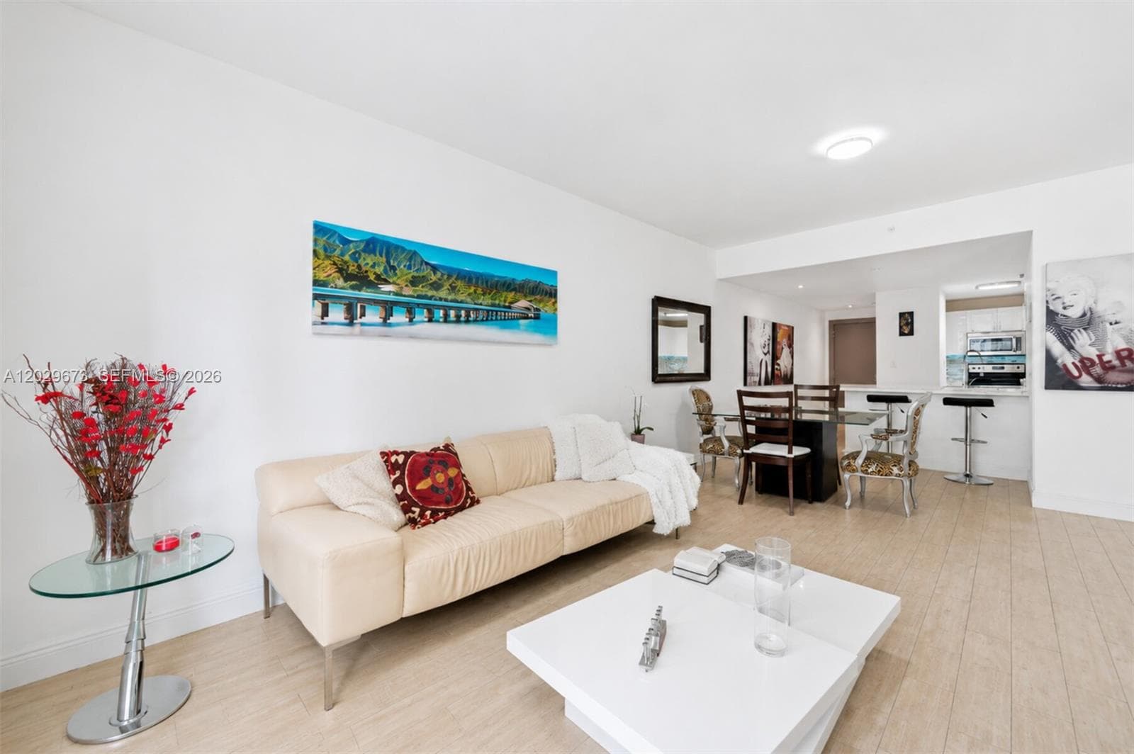 185 SE 14th Ter # 1410, Miami FL 33131 — 2