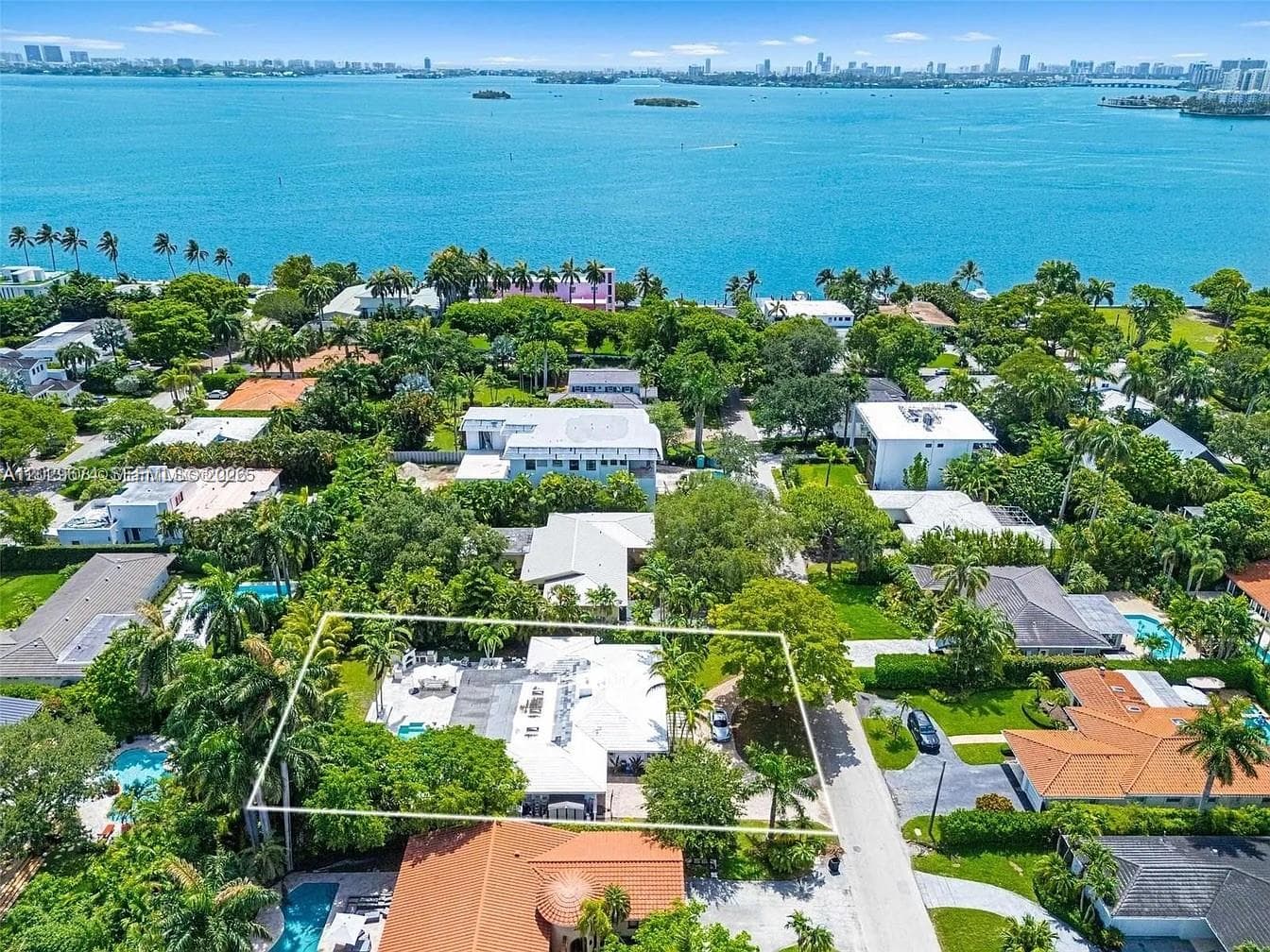1255 NE 93rd St, Miami Shores FL 33138 — 2